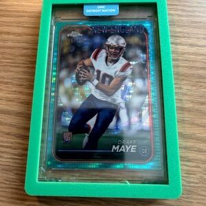 2024 Drake Maye Topps Chrome Rookie Card /199